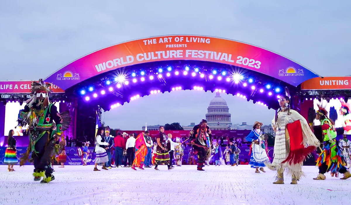 Cautivando 26 Millones En First World Culture Fest En Los Ee. Uu.